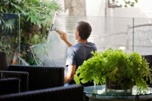 Window Cleaner in Office